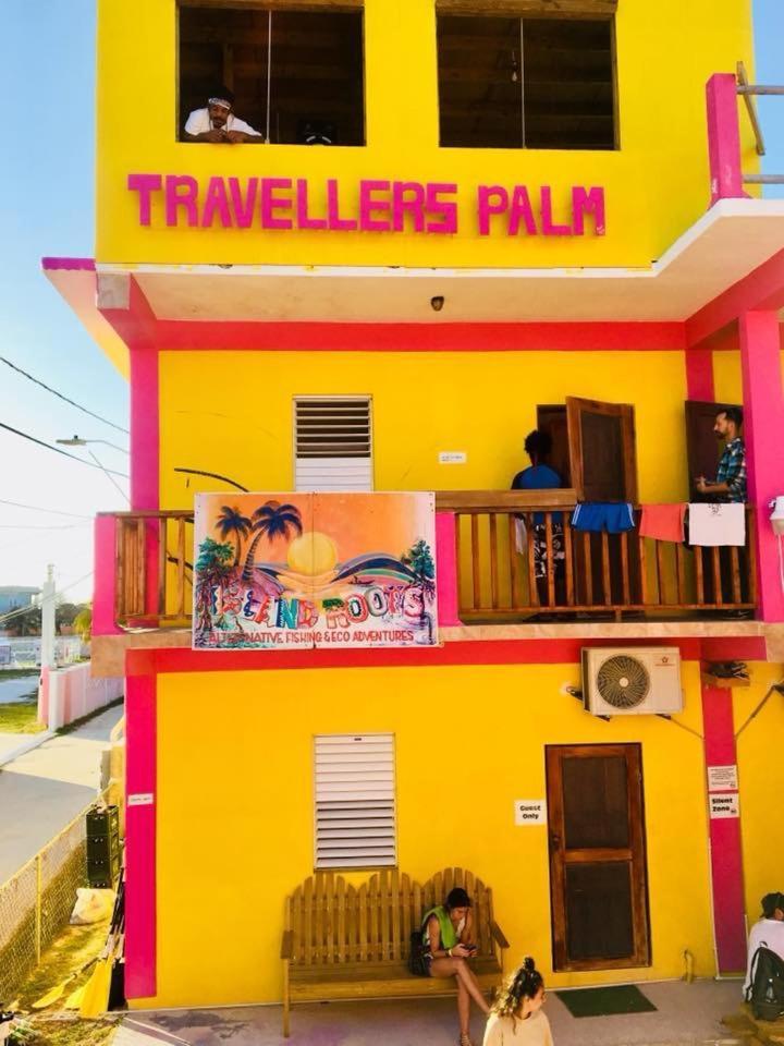 Hostel Travellers Palm Backpackers Caye Caulker Exterior foto