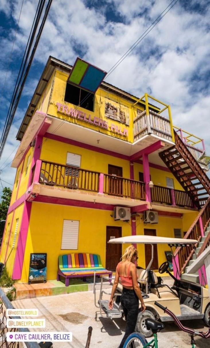 Hostel Travellers Palm Backpackers Caye Caulker Exterior foto
